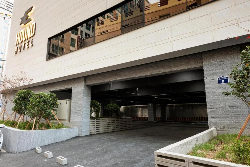 בוסאן Hound Hotel Yeonsan מראה חיצוני תמונה